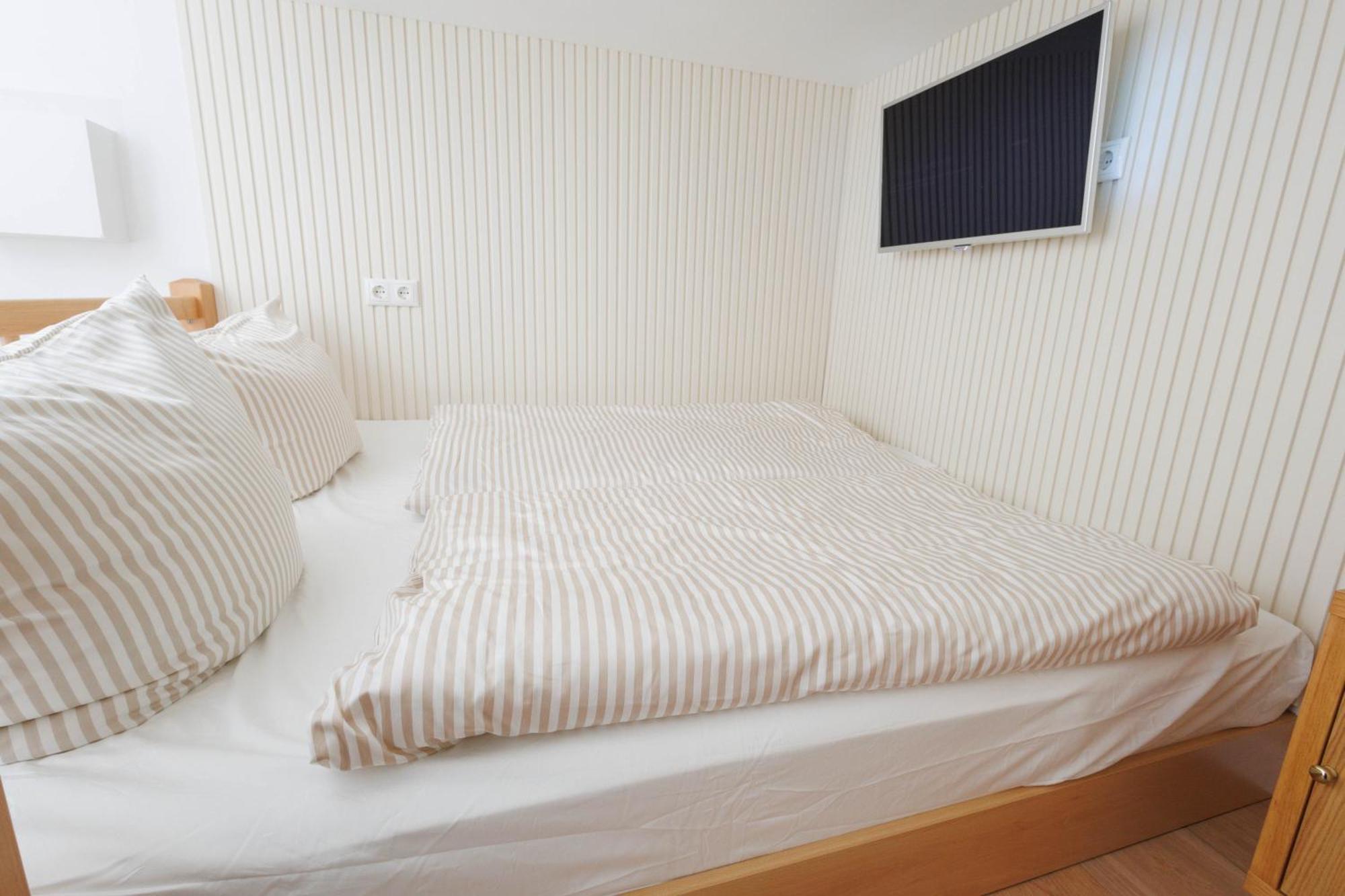 Designer Apartment Im Landhausstil Hannover Exteriör bild
